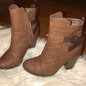 Breckelle’s Booties